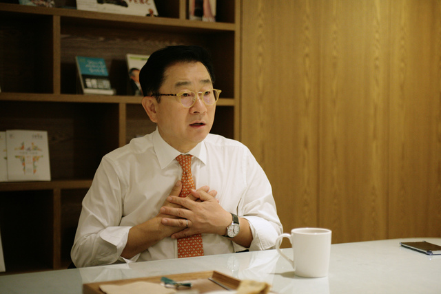 개그맨, MC 이홍렬의 모습